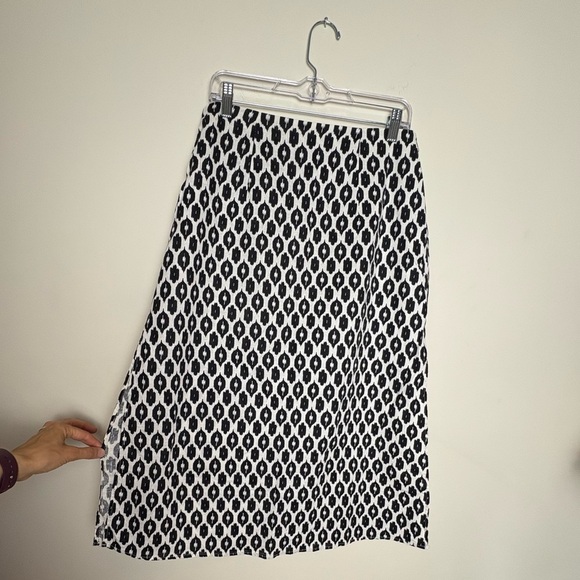 Marine Layer Black and White A-Line Skirt - Picture 2 of 8